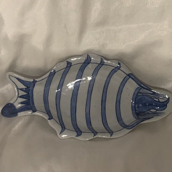 Fish Dish. 9.8" Long. Unknown Mfg. Blue and white stripe. Hand Painted. B2 - Picture 1 of 7